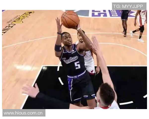 福克斯盛赞文班防守独特之处提升队友信心与进攻侵略性