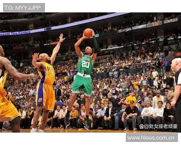 阿伦表现出色11投5中三分球命中率高达50贡献13分并有2篮板2助攻1抢断1盖帽