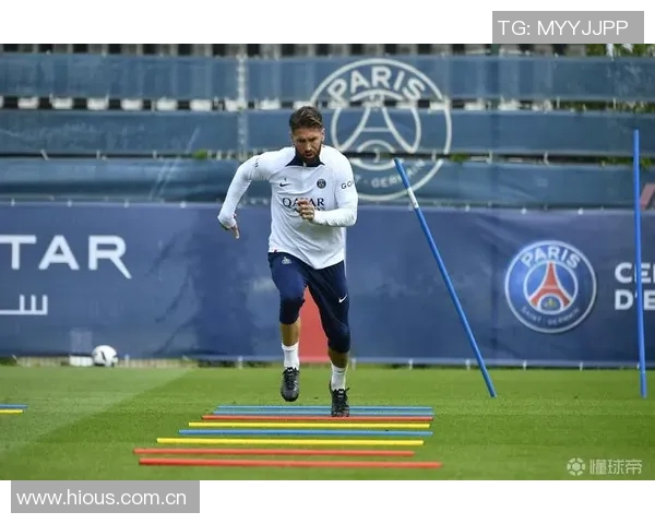 梅西缺席训练一天后今日回归训练中心恢复合练状态良好