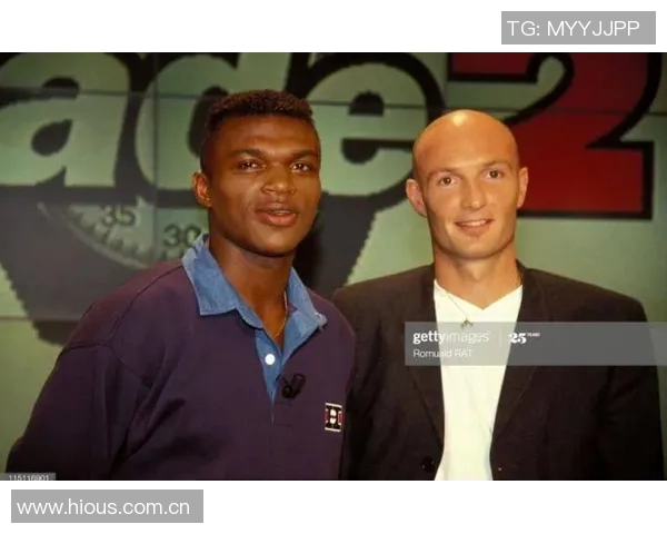 切尔西传奇勒伯夫女儿比基尼照引关注丈夫幽默留言引发网友热议 切尔西传奇勒伯夫女儿比基尼照引关注丈夫幽默留言引发网友热议