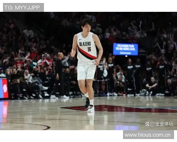 媒体人分析杨瀚森对勇士开拓者比赛士气调整的必要性尚待观察